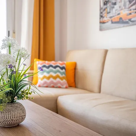 Bellamar Apartment *
